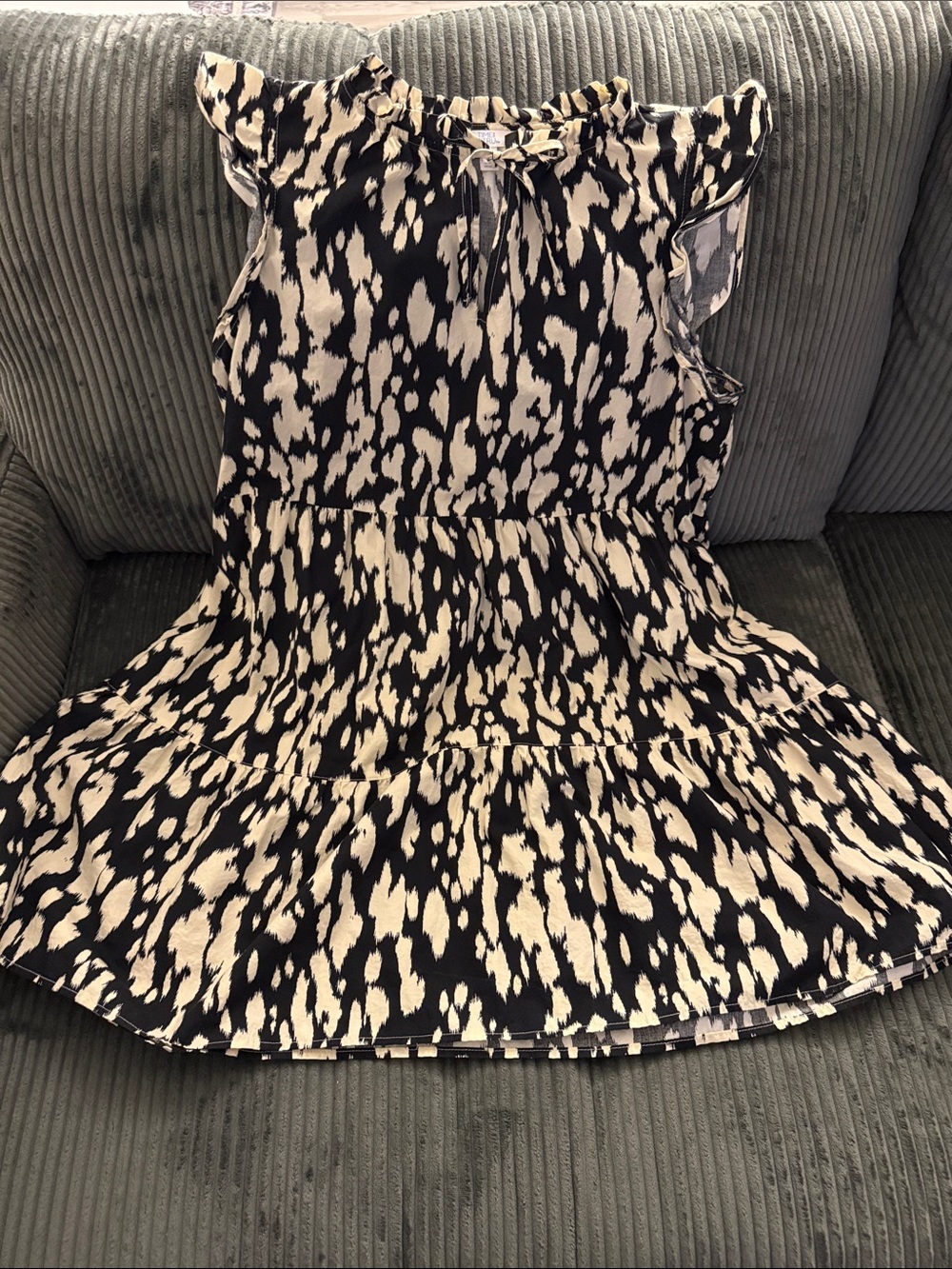 Time and Tru Black and Cream Printed Ruffle Sleeve Mini Dress